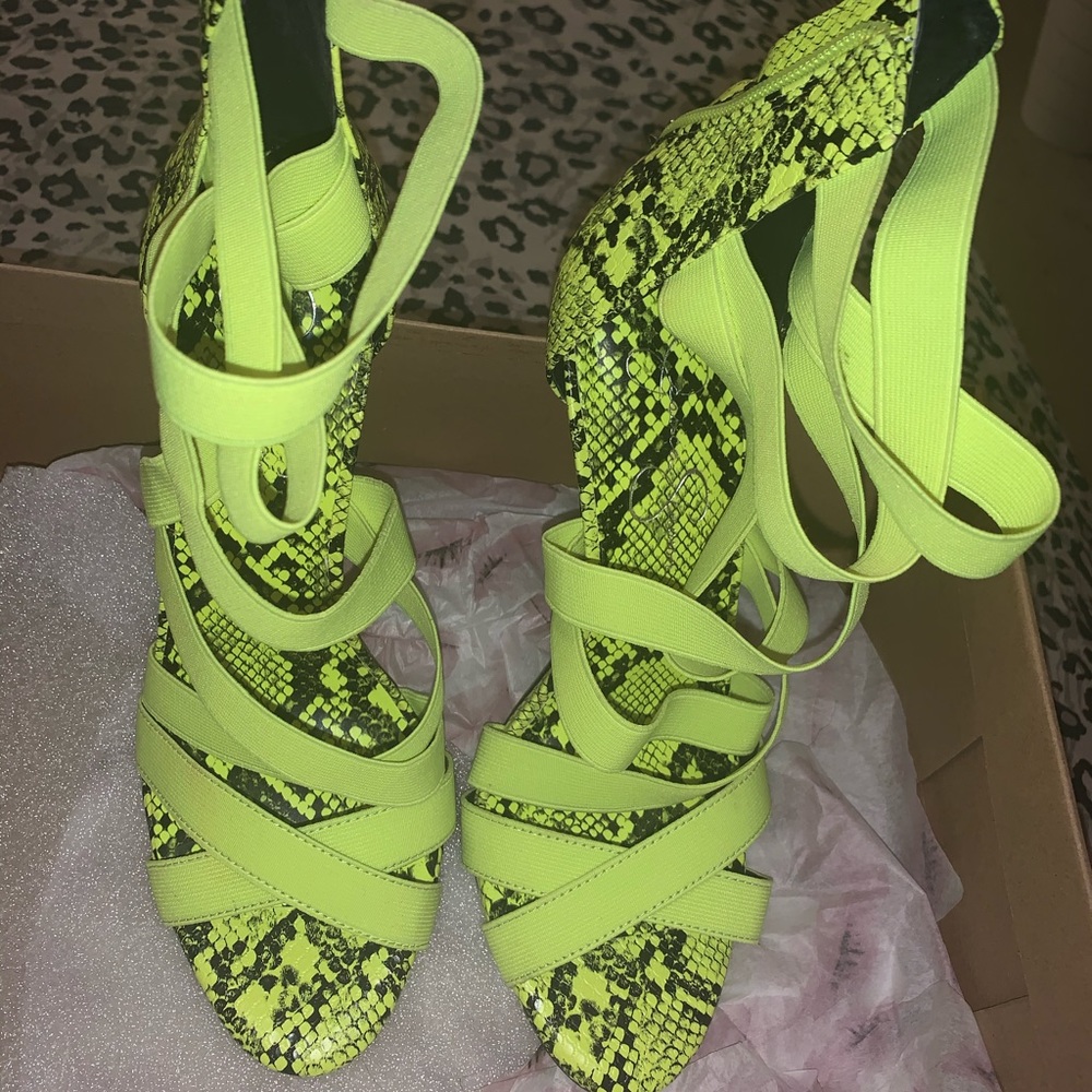 Jessica Simpson Snake Sandals